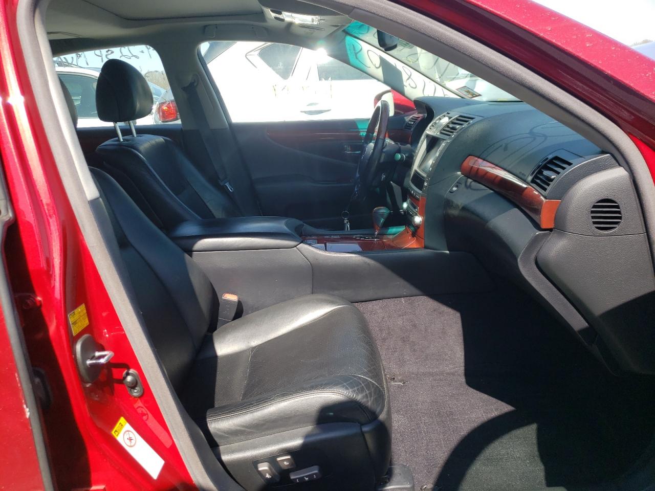 Photo 5 from auction – 2012 LEXUS LS 460 with VIN JTHBL5EF3C5113103