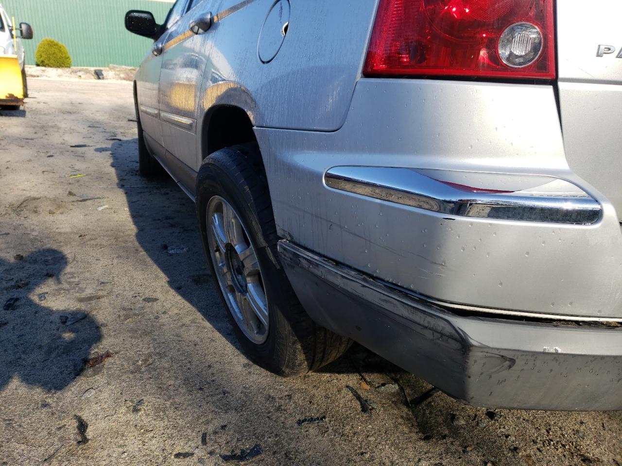 Photo 9 from auction – 2004 CHRYSLER PACIFICA with VIN 2C8GF68484R183228