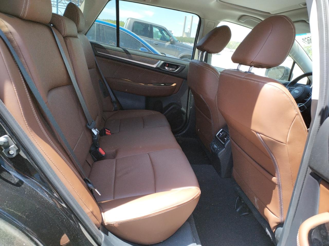 Photo 6 from auction – 2018 SUBARU OUTBACK TO with VIN 4S4BSETC8J3335122
