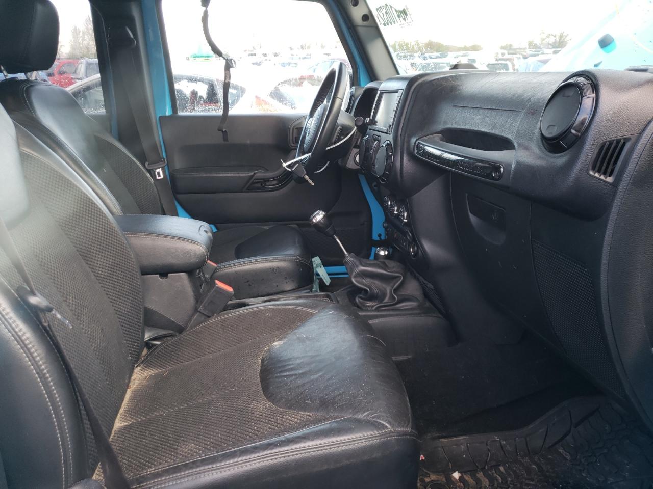 Photo 5 from auction – 2017 JEEP WRANGLER U with VIN 1C4BJWEG1HL579184