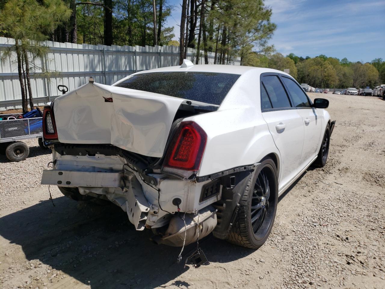 Photo 4 from auction – 2016 CHRYSLER 300 S with VIN 2C3CCABG0GH141679