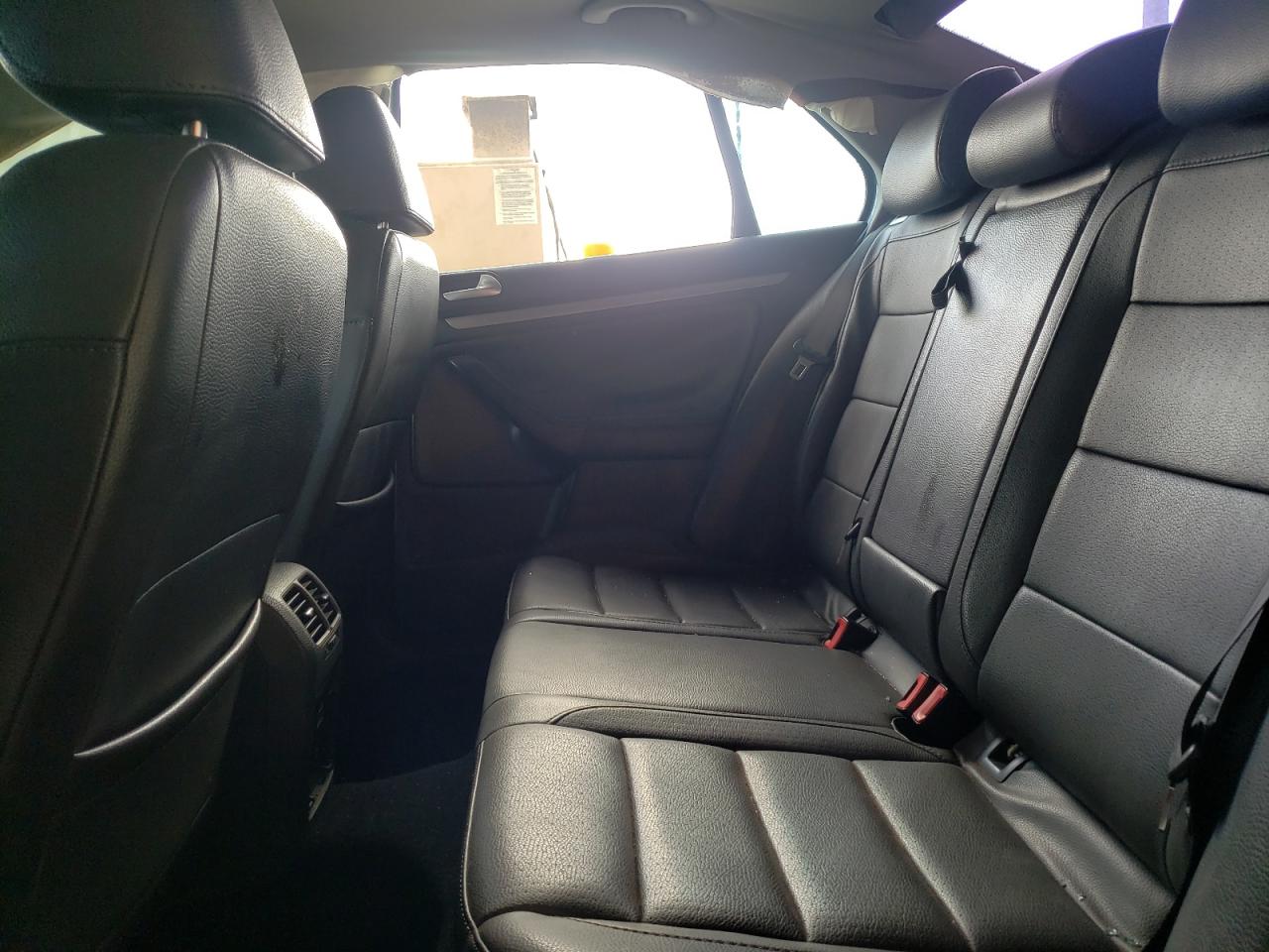 Photo 6 from auction – 2009 VOLKSWAGEN JETTA with VIN 3VWCL71K29M002871