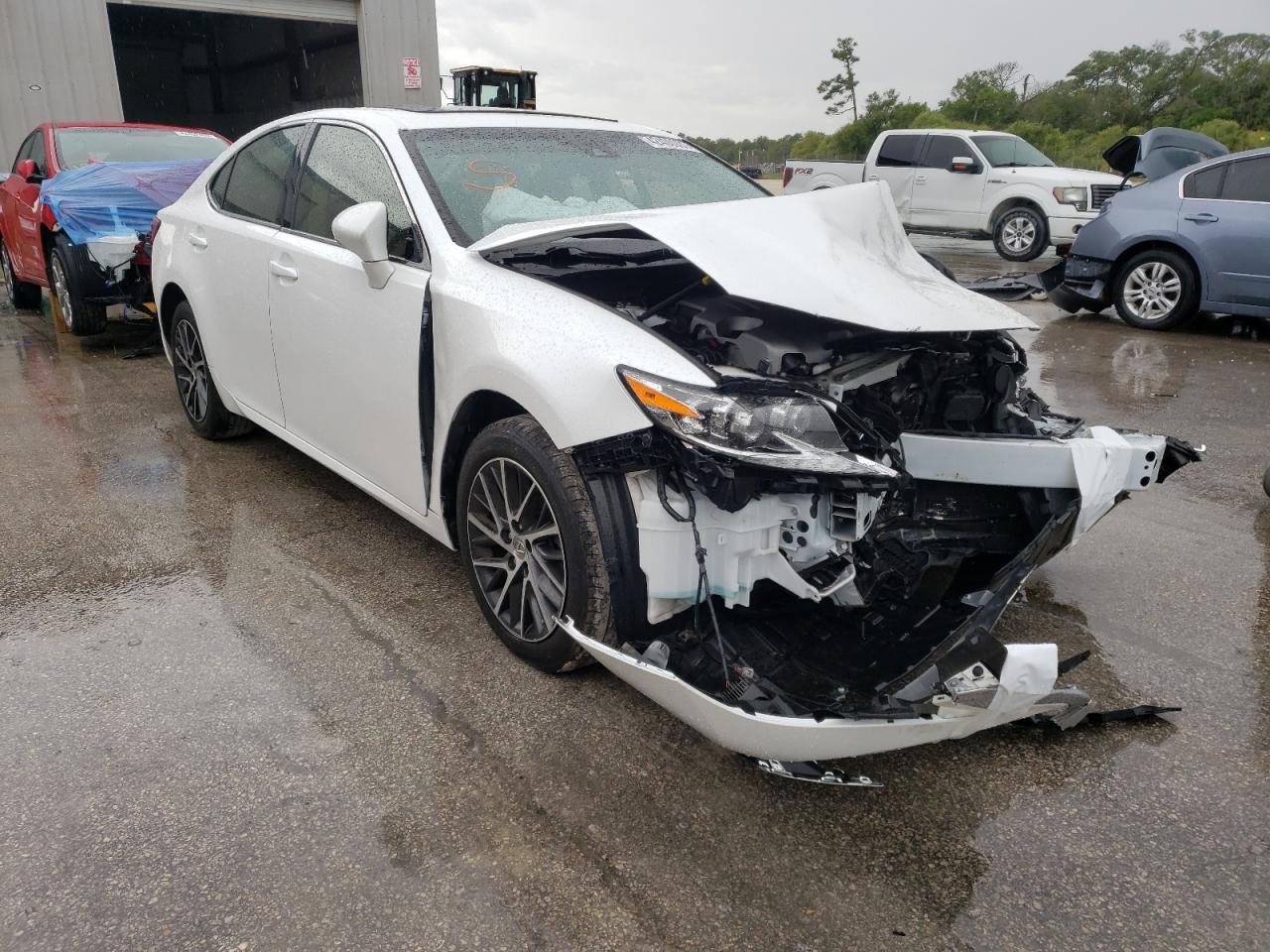 LEXUS ES 350 2016 with VIN JTHBK1GG1G2232941 - Photo from auction