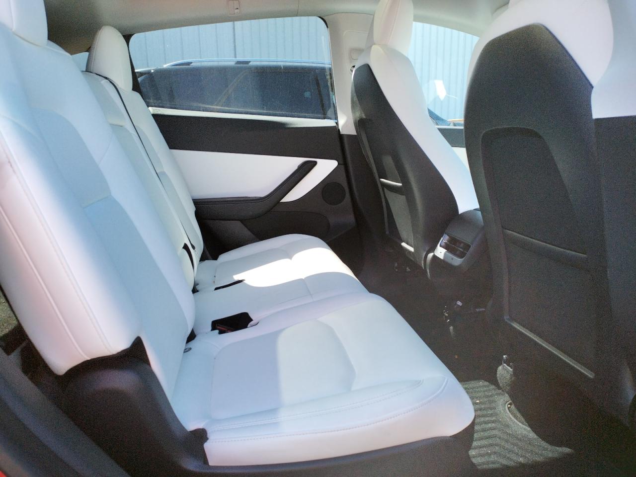 Photo 6 from auction – 2021 TESLA MODEL Y with VIN 5YJYGAED4MF177058