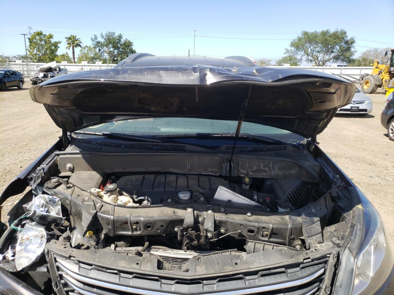 Photo 7 from auction – 2017 CHEVROLET TRAVERSE L with VIN 1GNKRHKD7HJ118055