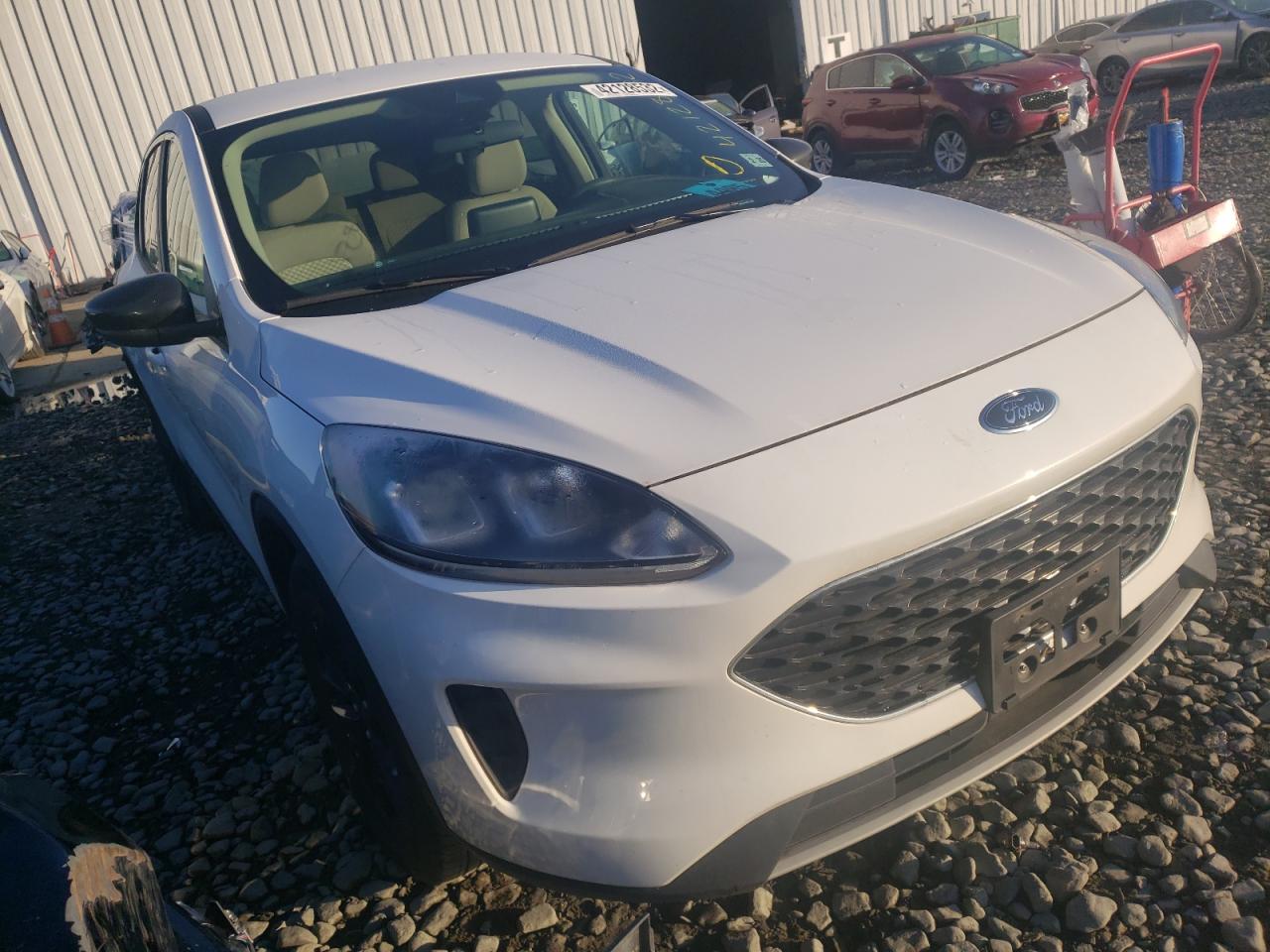 FORD ESCAPE SE 2020 with VIN 1FMCU9G62LUA43991 - Photo from auction