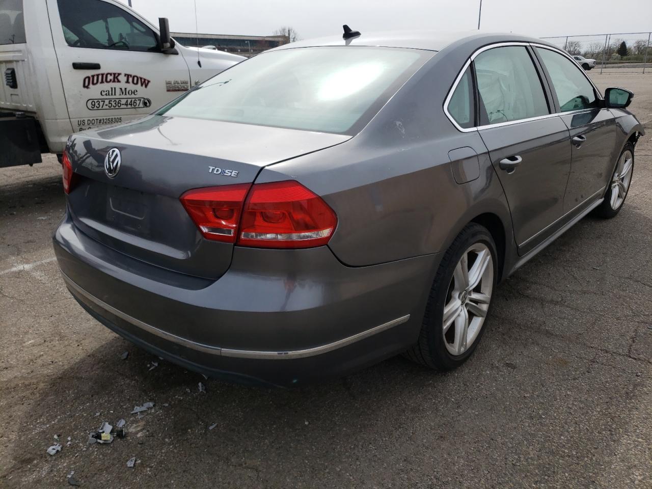 Photo 4 from auction – 2014 VOLKSWAGEN PASSAT SE with VIN 1VWBN7A37EC085174