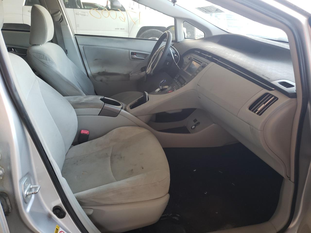 Photo 5 from auction – 2012 TOYOTA PRIUS with VIN JTDKN3DU2C1505318