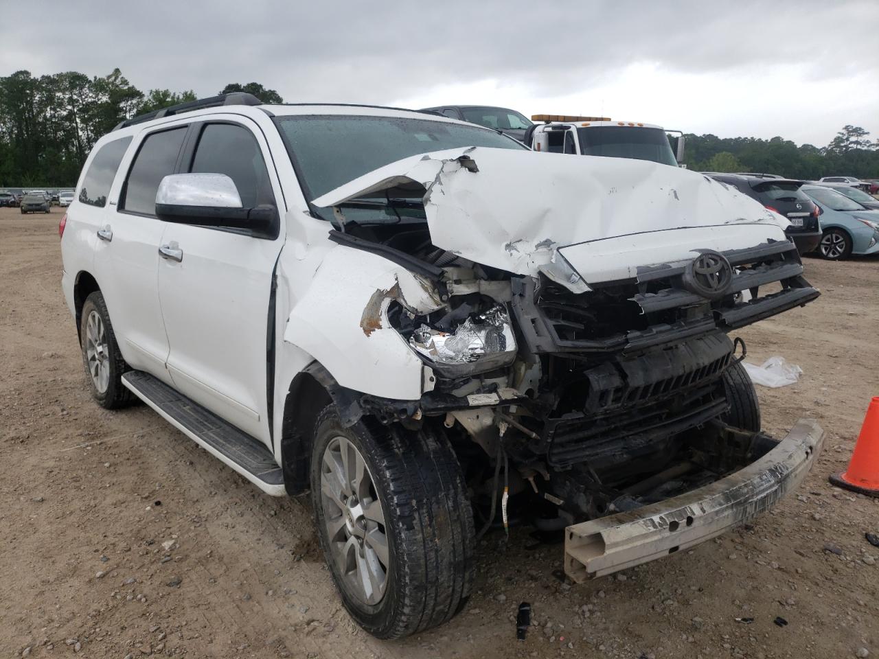 TOYOTA SEQOUIA 2013 with VIN 5TDKY5G18DS049771 - Photo from auction