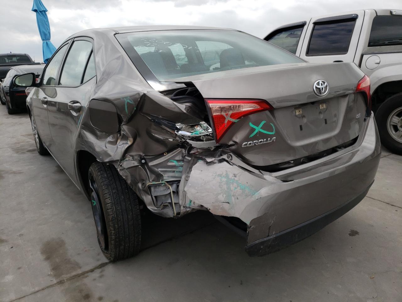 Photo 3 from auction – 2018 TOYOTA COROLLA L with VIN 5YFBURHE6JP752505