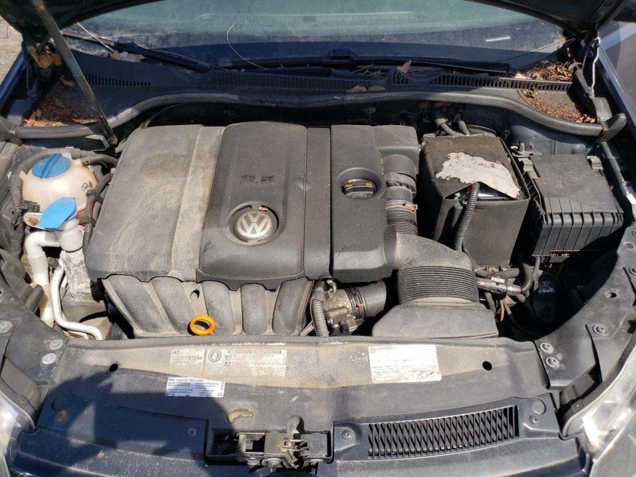 Photo 7 from auction – 2012 VOLKSWAGEN GOLF with VIN WVWAB7AJ6CW099598