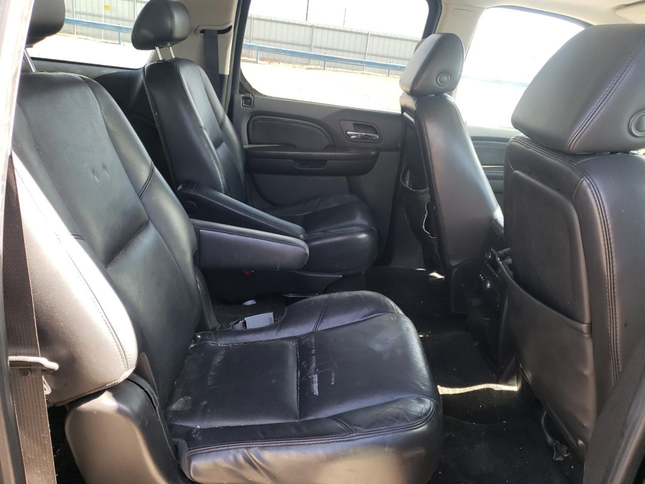 Photo 6 from auction – 2007 CADILLAC ESCALADE E with VIN 1GYFK66887R378944