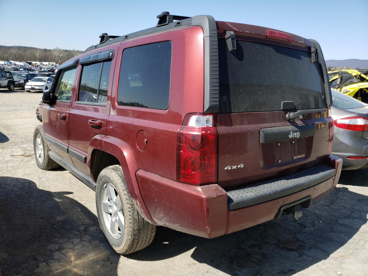 Photo 3 from auction – 2007 JEEP COMMANDER with VIN 1J8HG48K07C570075