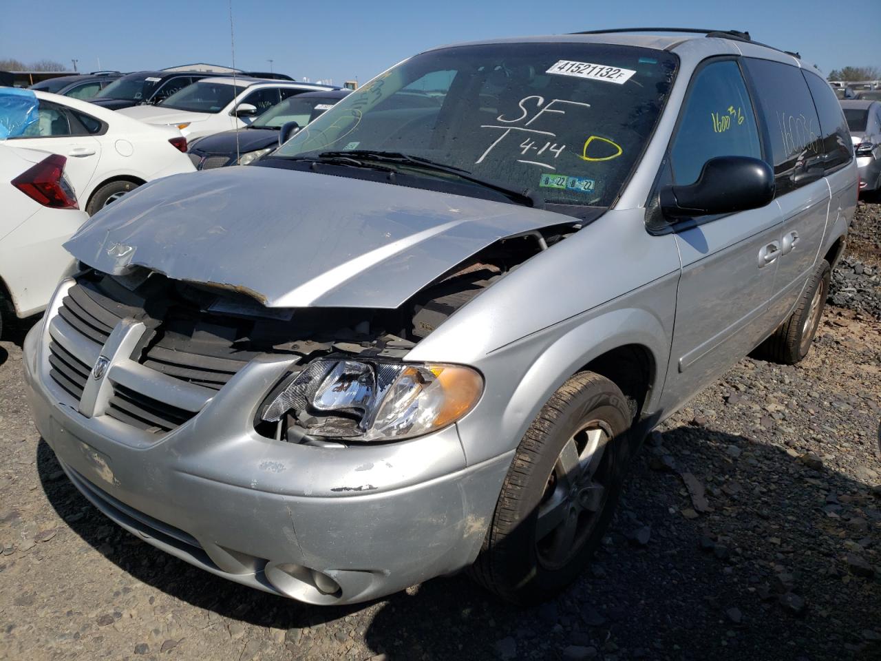 Photo 2 from auction – 2007 DODGE GRAND CARA with VIN 2D8GP44L27R169671