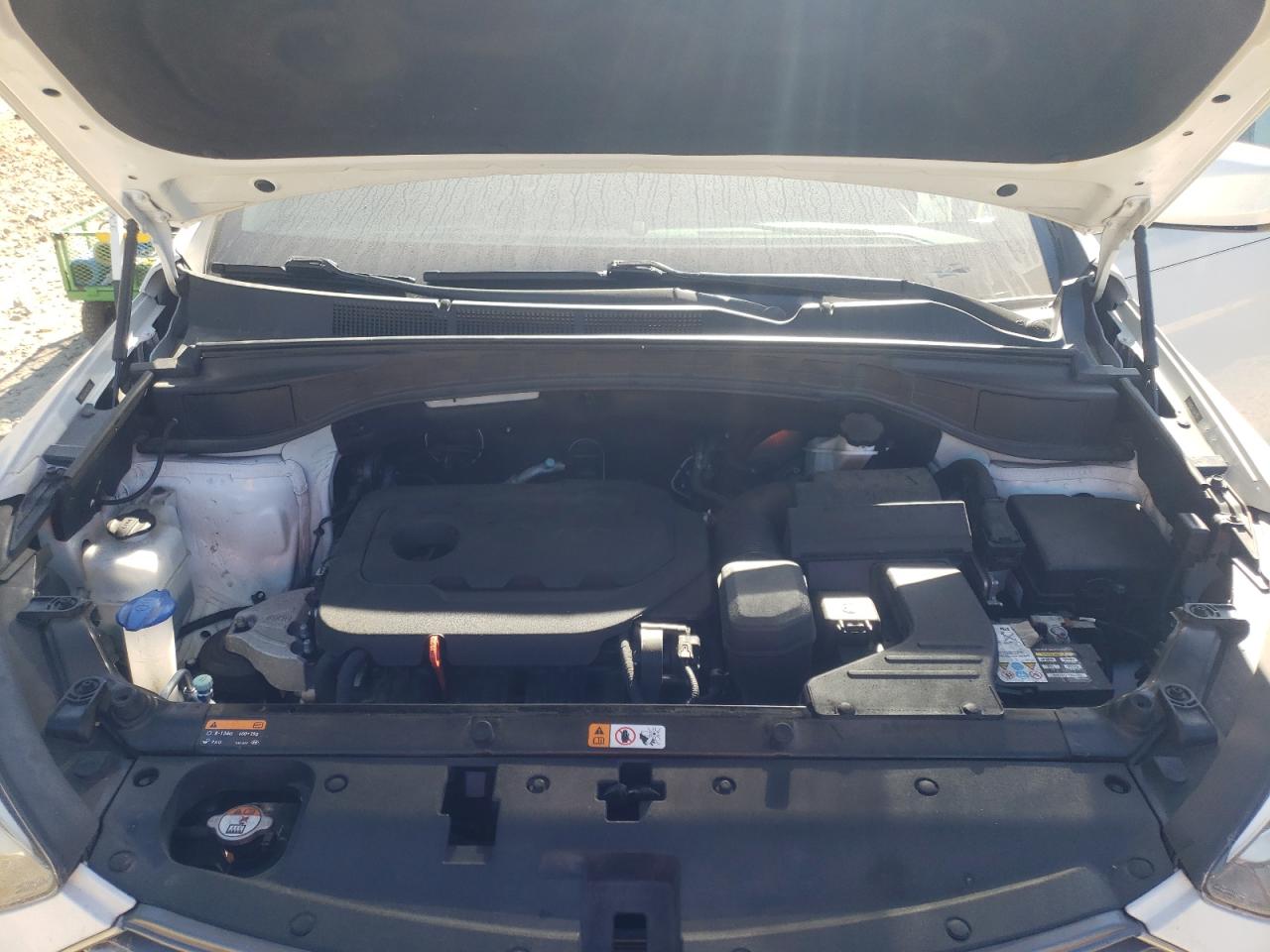 Photo 7 from auction – 2017 HYUNDAI SANTA FE S with VIN 5NMZU3LB7HH042882