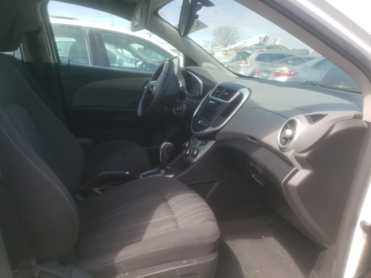 Photo 5 from auction – 2018 CHEVROLET SONIC LT with VIN 1G1JD5SH7J4112970