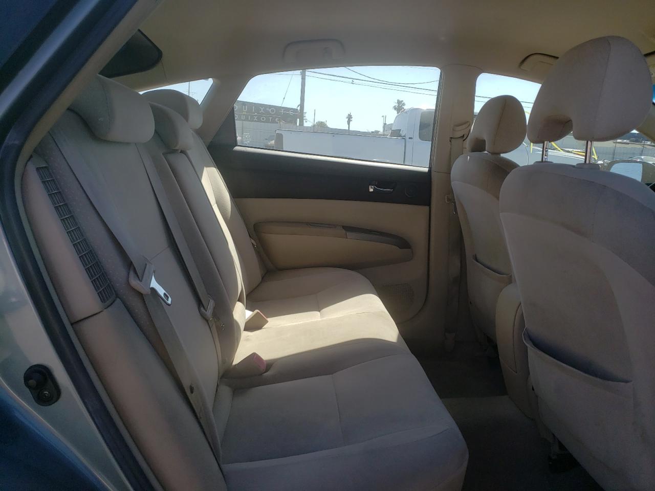 Photo 6 from auction – 2005 TOYOTA PRIUS with VIN JTDKB20UX53117494