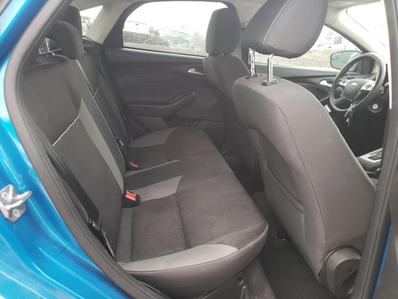 Photo 6 from auction – 2014 FORD FOCUS SE with VIN 1FADP3F28EL345876
