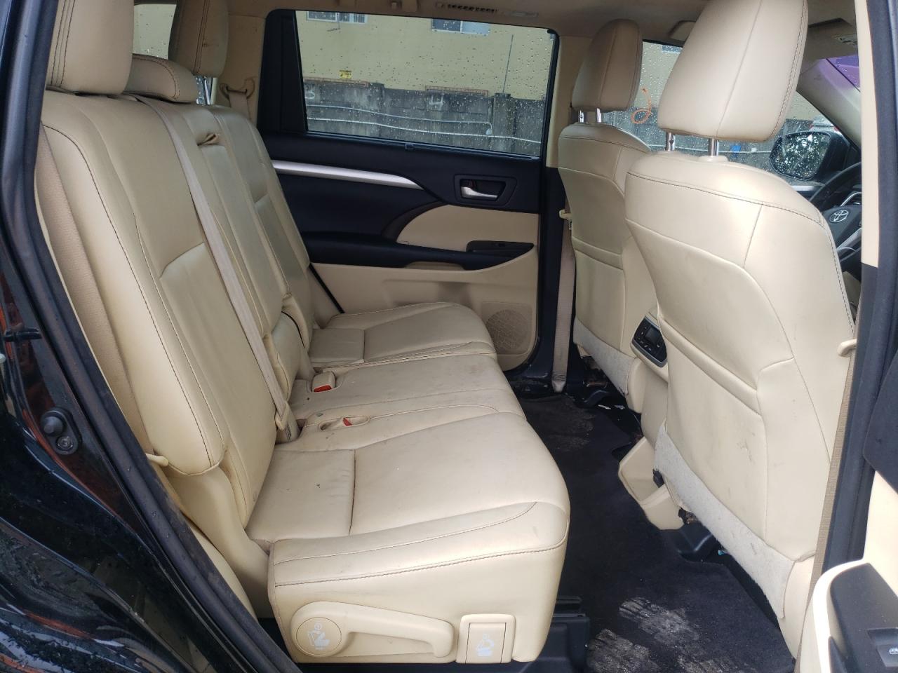 Photo 6 from auction – 2015 TOYOTA HIGHLANDER with VIN 5TDKKRFH3FS099178