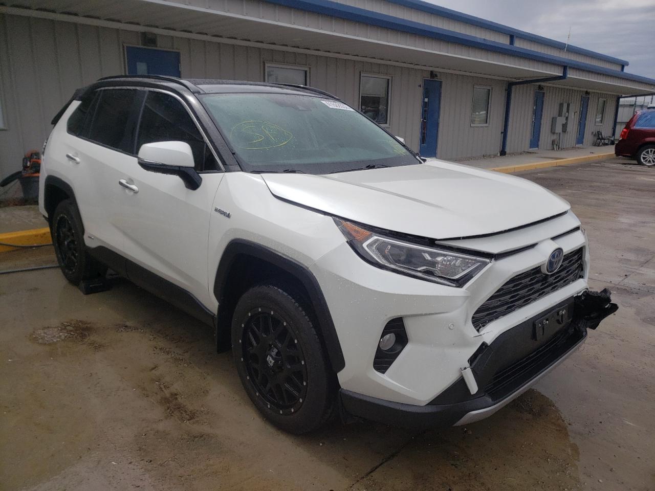 TOYOTA RAV4 LIMIT 2021 with VIN JTMD6RFVXMD019287 - Photo from auction