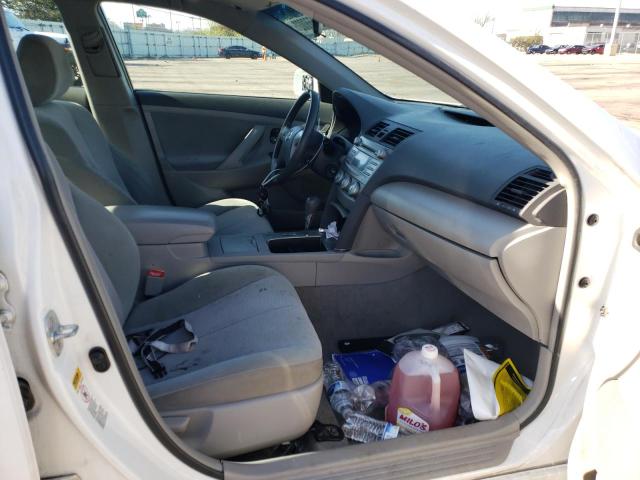 Photo 5 from auction – 2011 TOYOTA CAMRY BASE with VIN 4T4BF3EK8BR176259