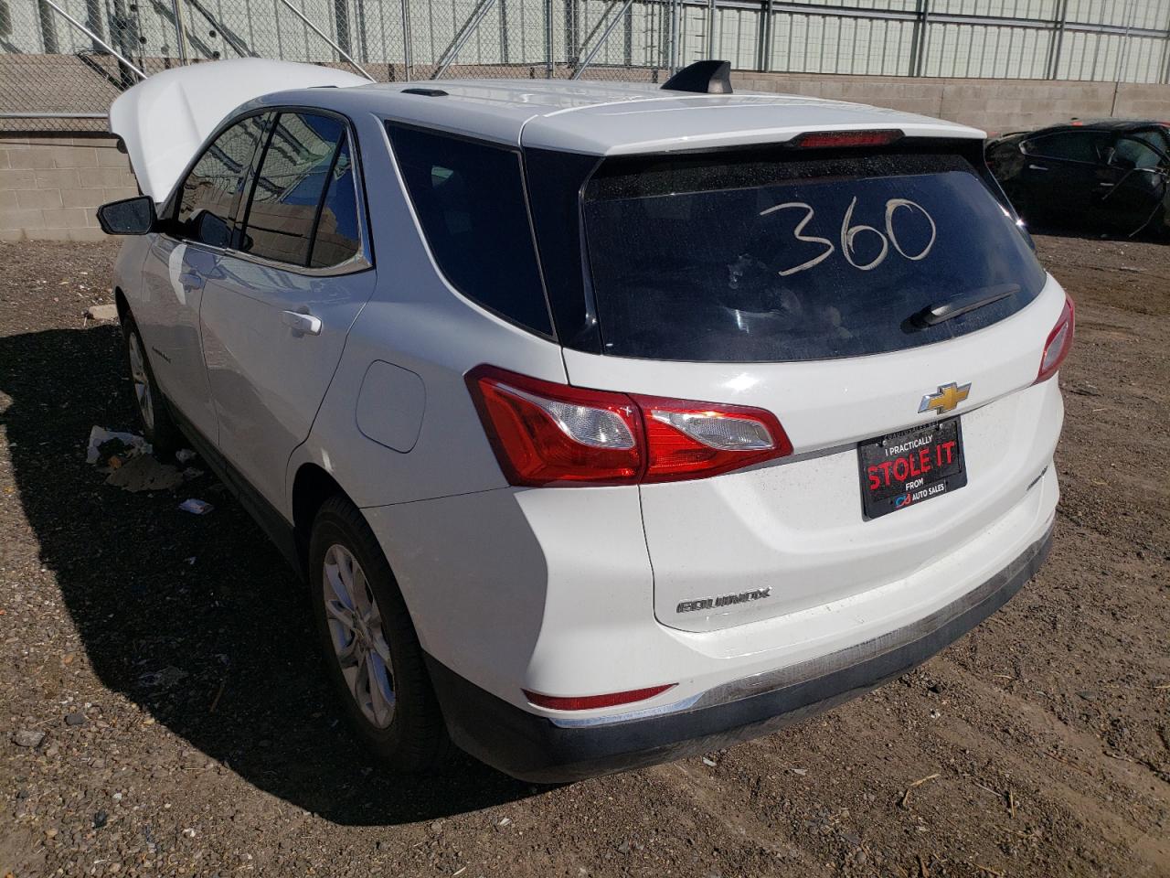 Photo 3 from auction – 2018 CHEVROLET EQUINOX LT with VIN 3GNAXSEV6JS597883