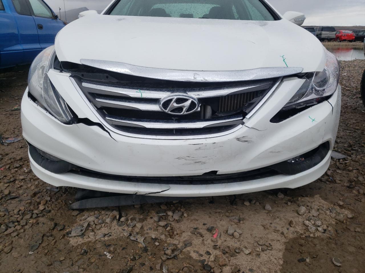 Photo 9 from auction – 2014 HYUNDAI SONATA SE with VIN 5NPEC4AB3EH838635