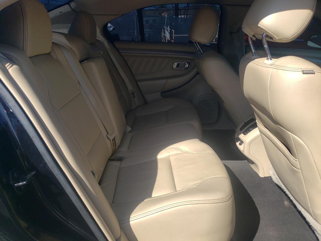 Photo 6 from auction – 2016 FORD TAURUS SEL with VIN 1FAHP2E85GG153036