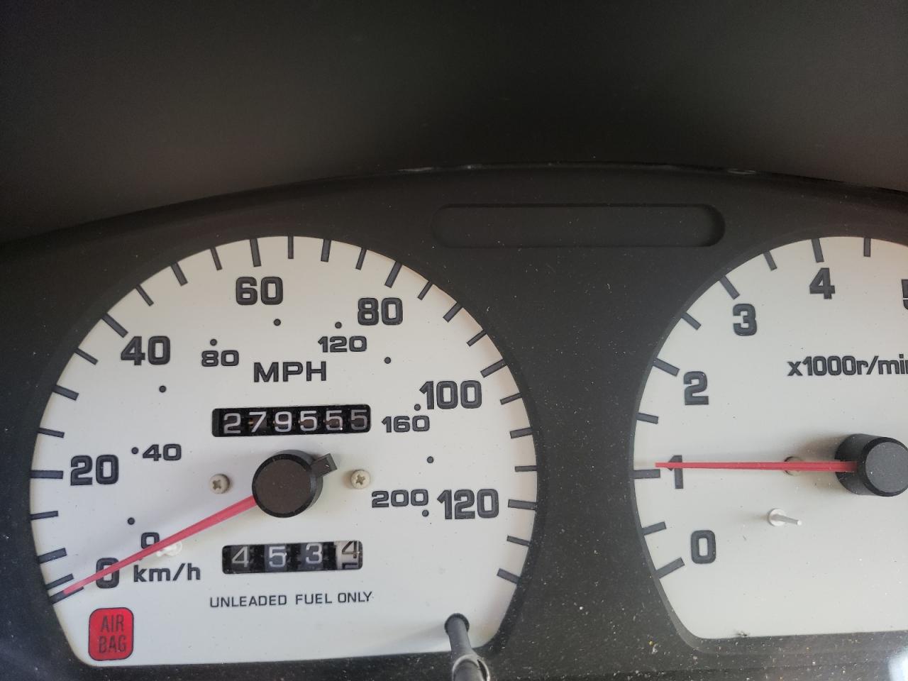 Photo 8 from auction – 1998 NISSAN 200SX BASE with VIN 1N4AB42D7WC506699