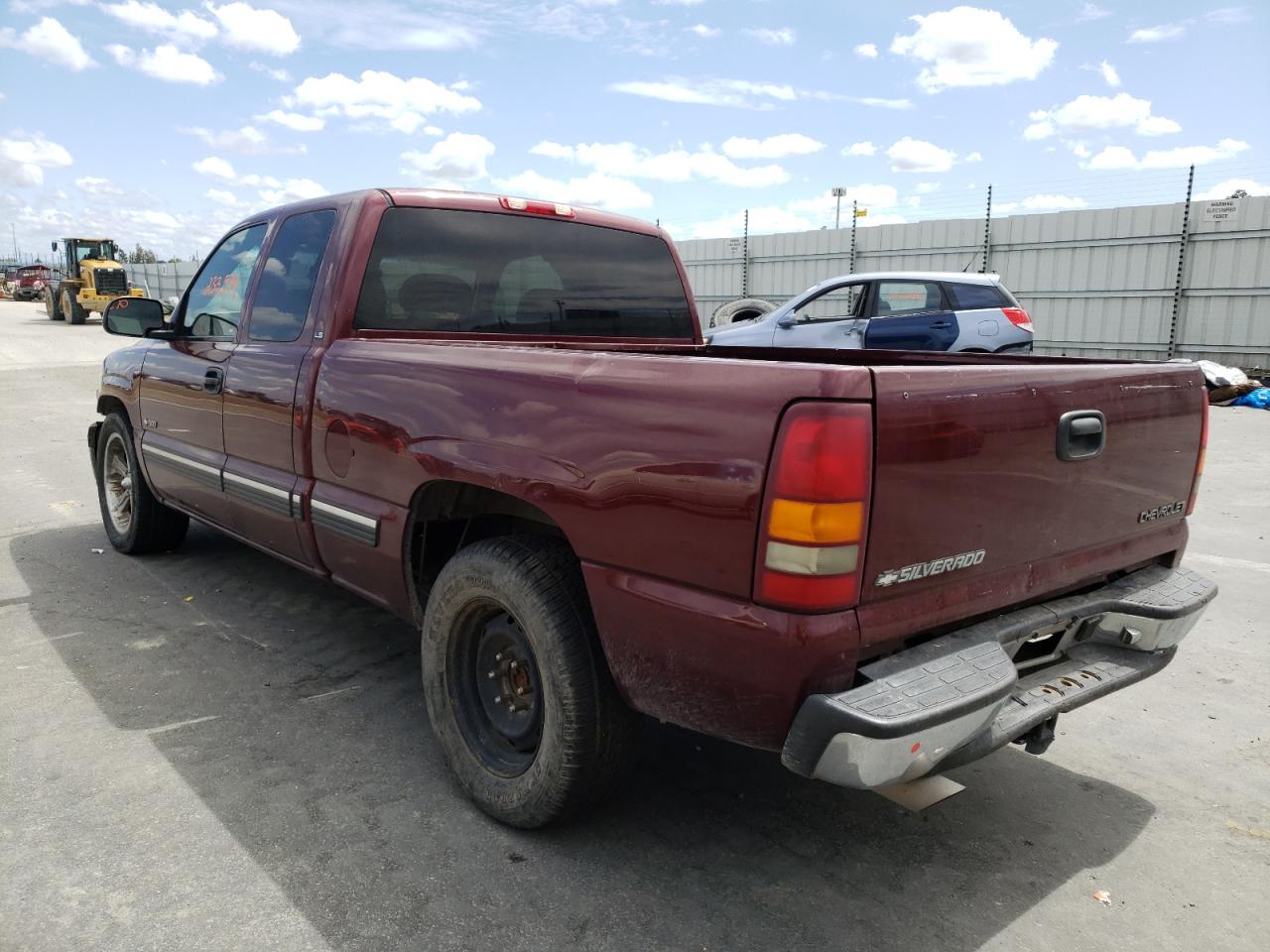 Photo 3 from auction – 2001 CHEVROLET SILVERADO with VIN 2GCEC19V811170355