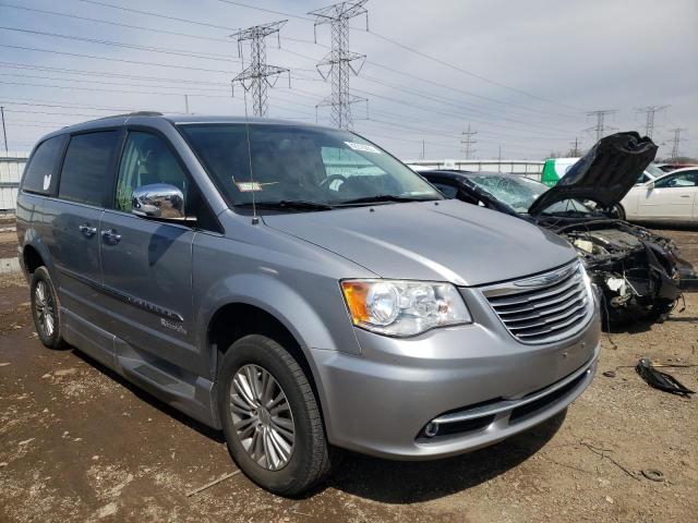 CHRYSLER TOWN & COU 2014 with VIN 2C7WC1CG4ER361389 - Photo from auction