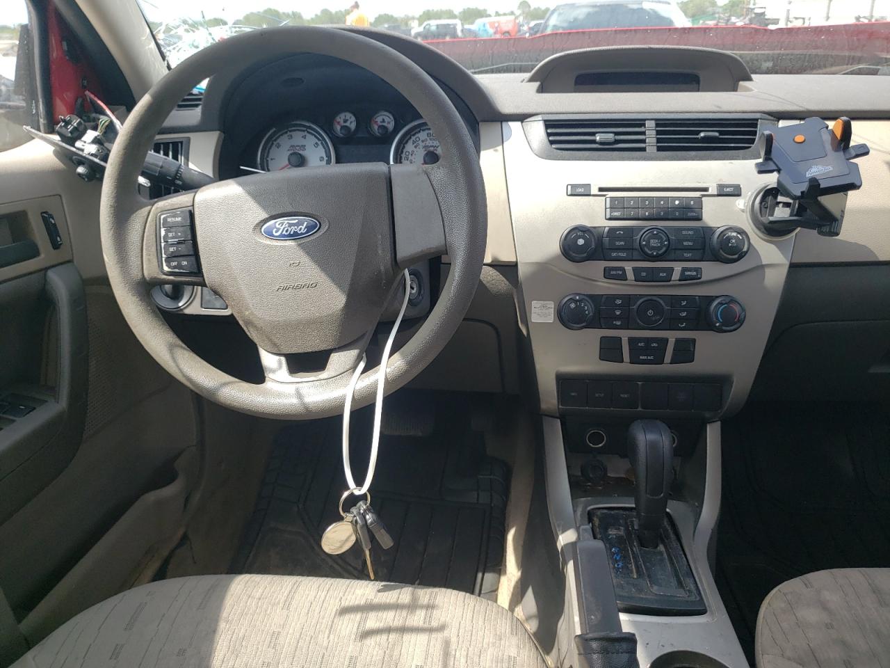 Photo 9 from auction – 2008 FORD FOCUS SE with VIN 1FAHP35NX8W252714