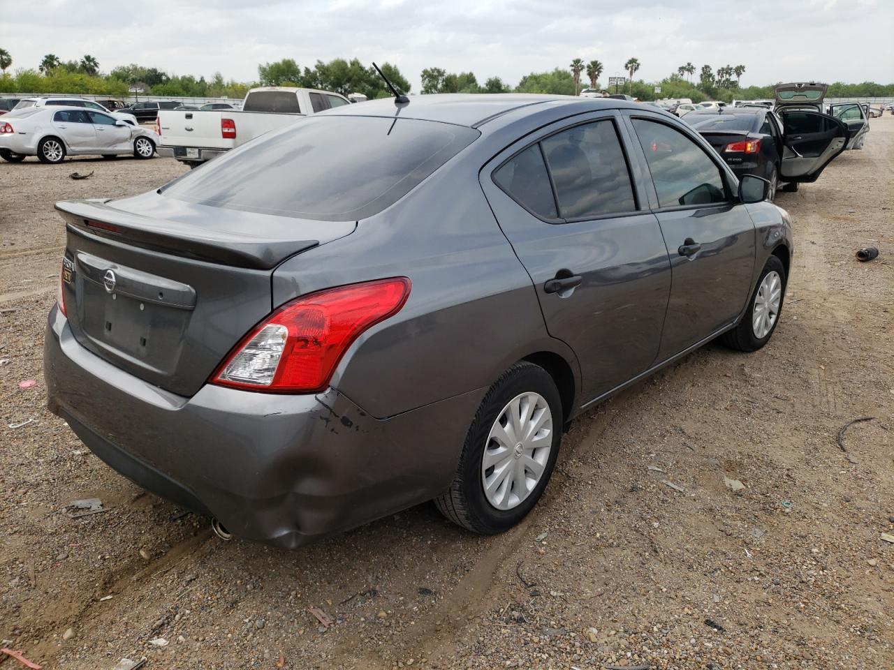 Photo 4 from auction – 2019 NISSAN VERSA S with VIN 3N1CN7AP7KL814223