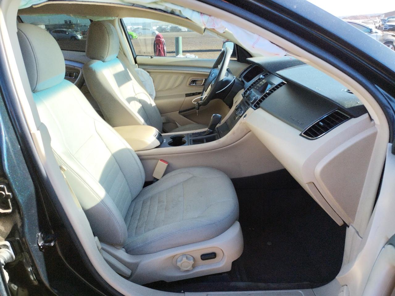Photo 5 from auction – 2014 FORD TAURUS SE with VIN 1FAHP2D8XEG178514