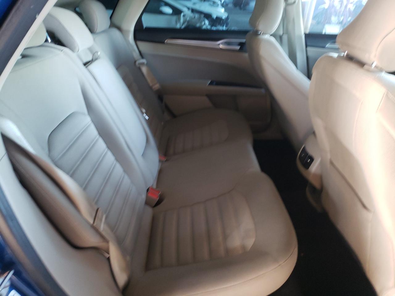 Photo 6 from auction – 2017 FORD FUSION SE with VIN 3FA6P0HD1HR200626