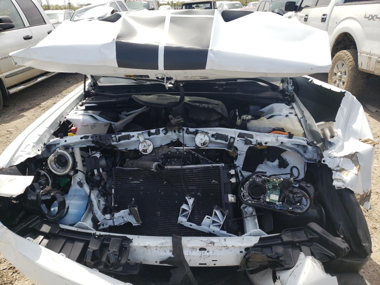 Photo 7 from auction – 2020 DODGE CHALLENGER with VIN 2C3CDZAG2LH172293