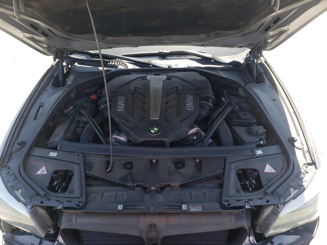 صورة رقم 7 من المزاد - 2011 BMW 550 I مع VIN WBAFR9C53BDE81613