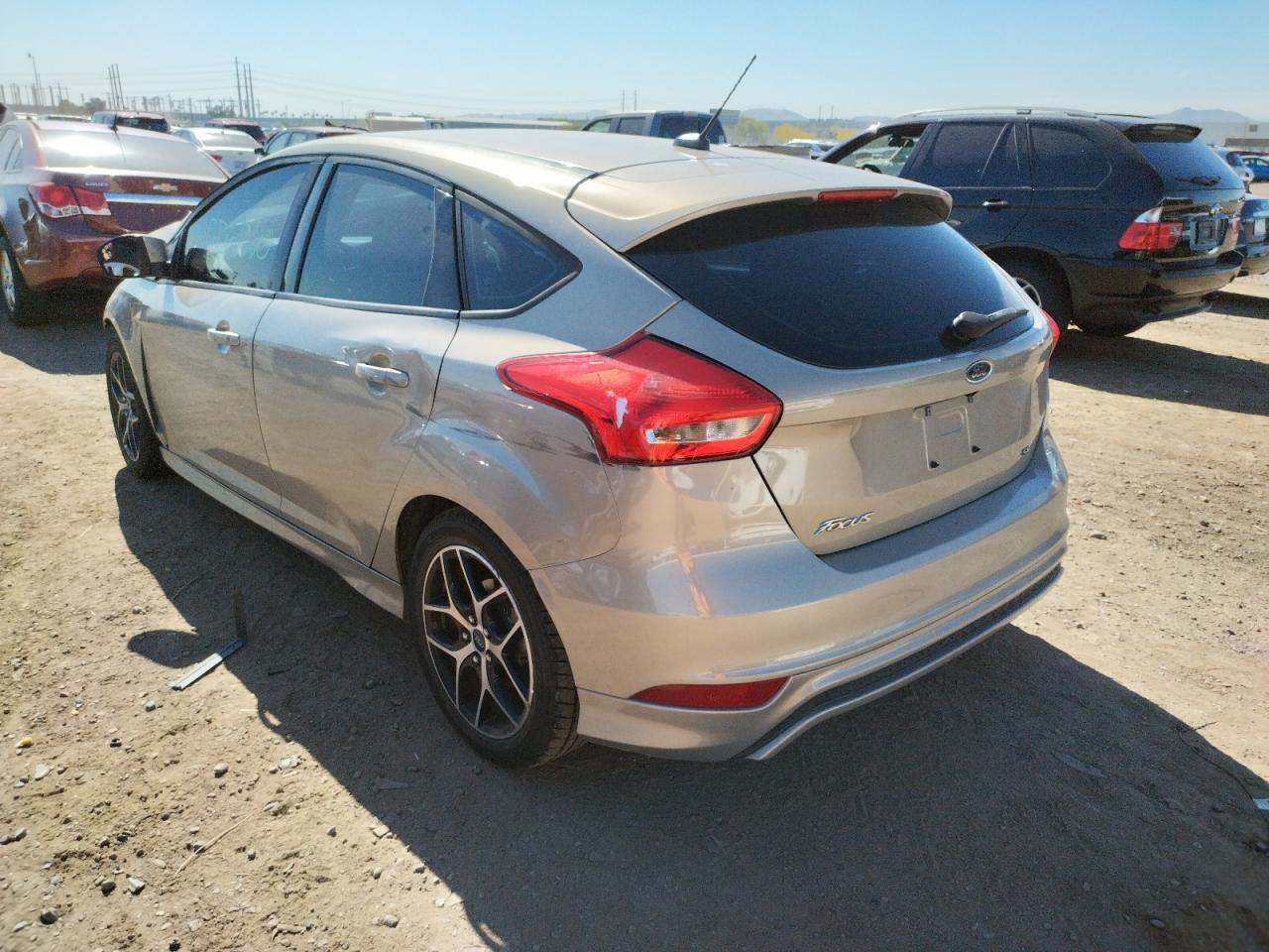 Photo 3 from auction – 2015 FORD FOCUS SE with VIN 1FADP3K25FL231826
