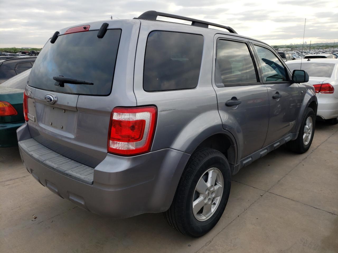 Photo 4 from auction – 2008 FORD ESCAPE XLT with VIN 1FMCU03168KB08284