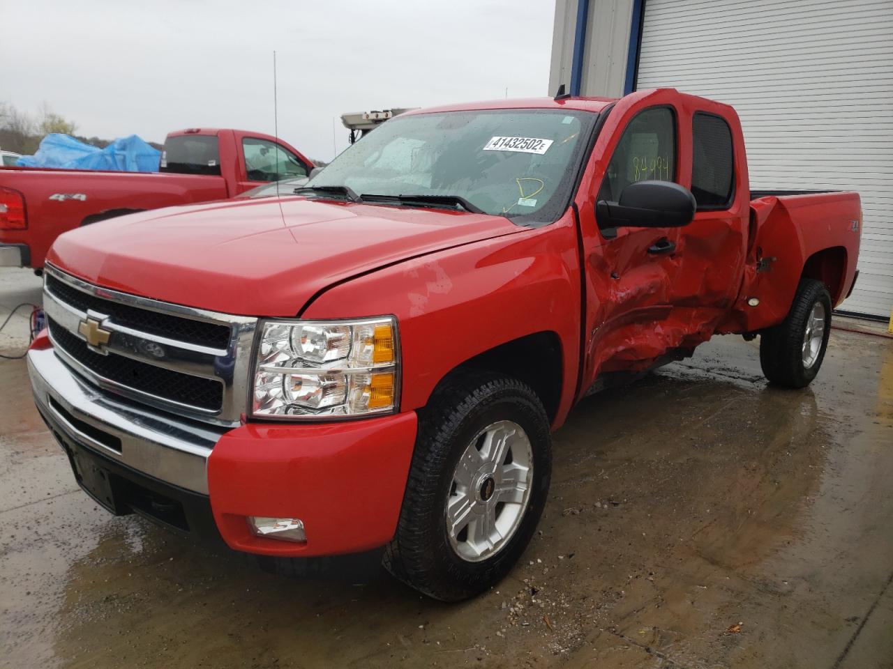Photo 2 from auction – 2010 CHEVROLET SILVERADO with VIN 1GCSKSE32AZ137147