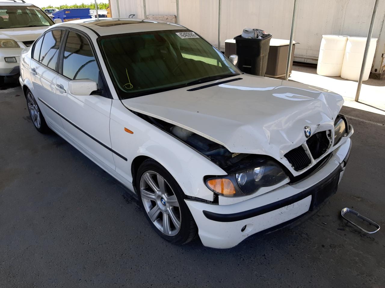 BMW 325 I 2003 مع رقم تعريف المركبة WBAET37403NJ40738 - صورة من المزاد