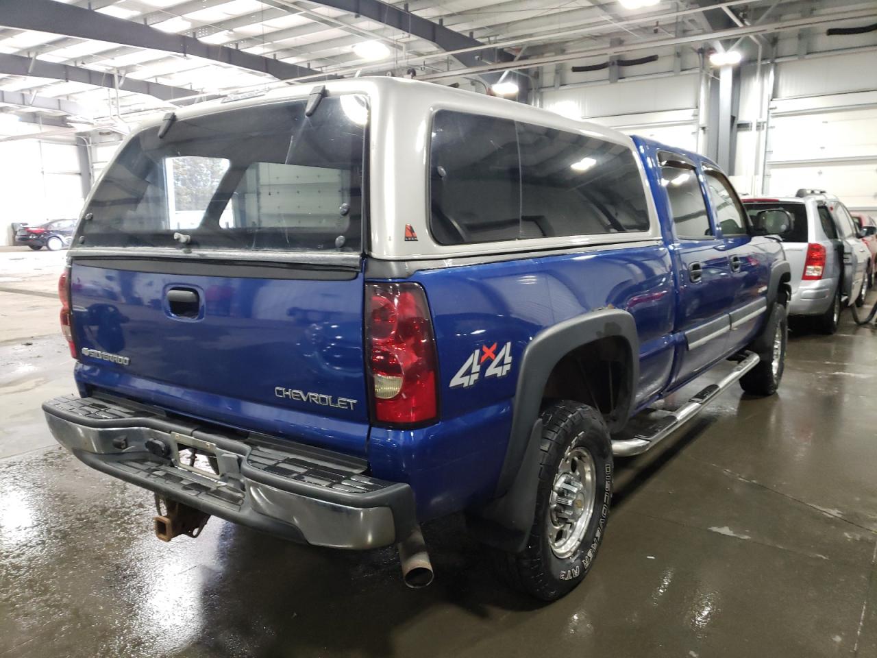 Photo 4 from auction – 2004 CHEVROLET SILVERADO with VIN 1GCHK23U04F123131