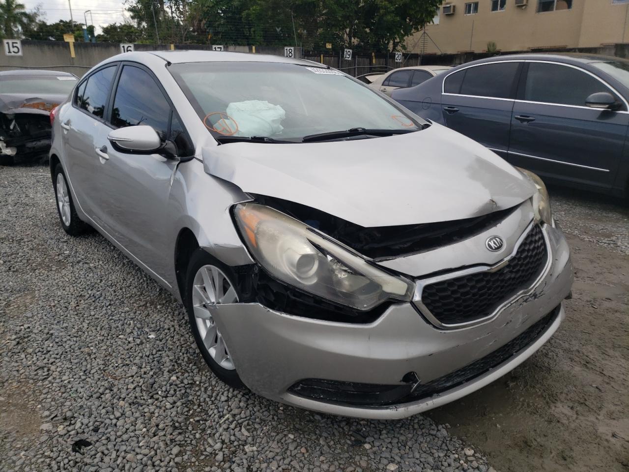 KIA FORTE LX 2014 with VIN KNAFX4A67E5215981 - Photo from auction