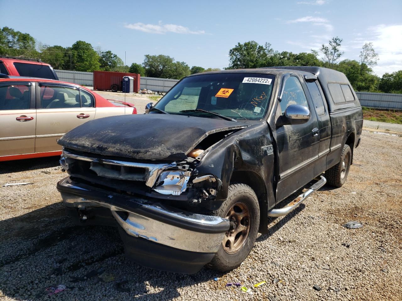 Photo 2 from auction – 1998 FORD F150 with VIN 2FTZX17W9WCA83416