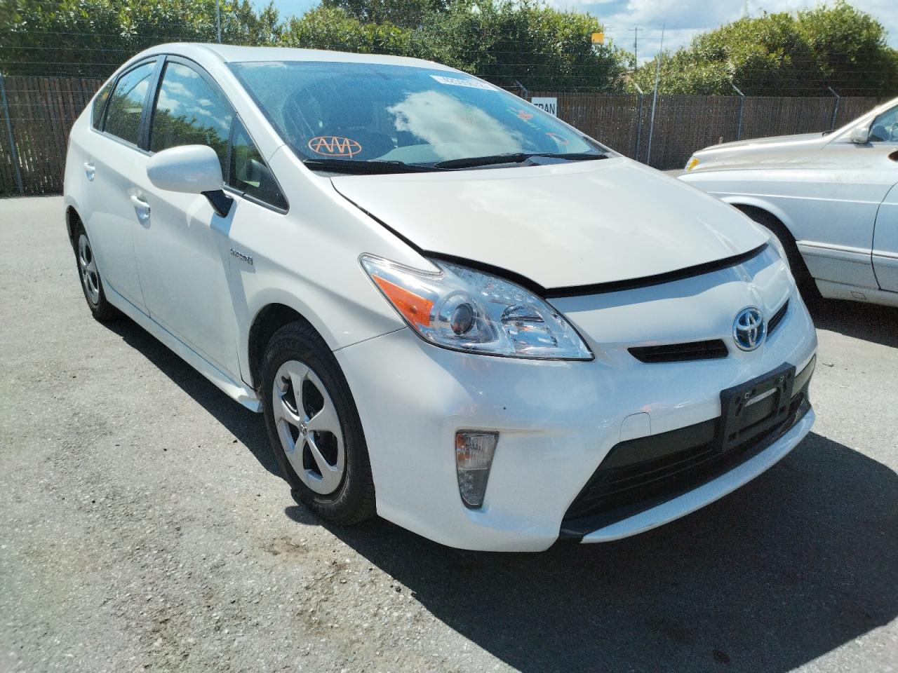 Photo 9 from auction – 2015 TOYOTA PRIUS with VIN JTDKN3DU7F0431646