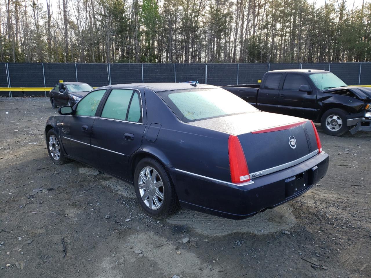 Photo 3 from auction – 2006 CADILLAC DTS with VIN 1G6KD57Y06U142052