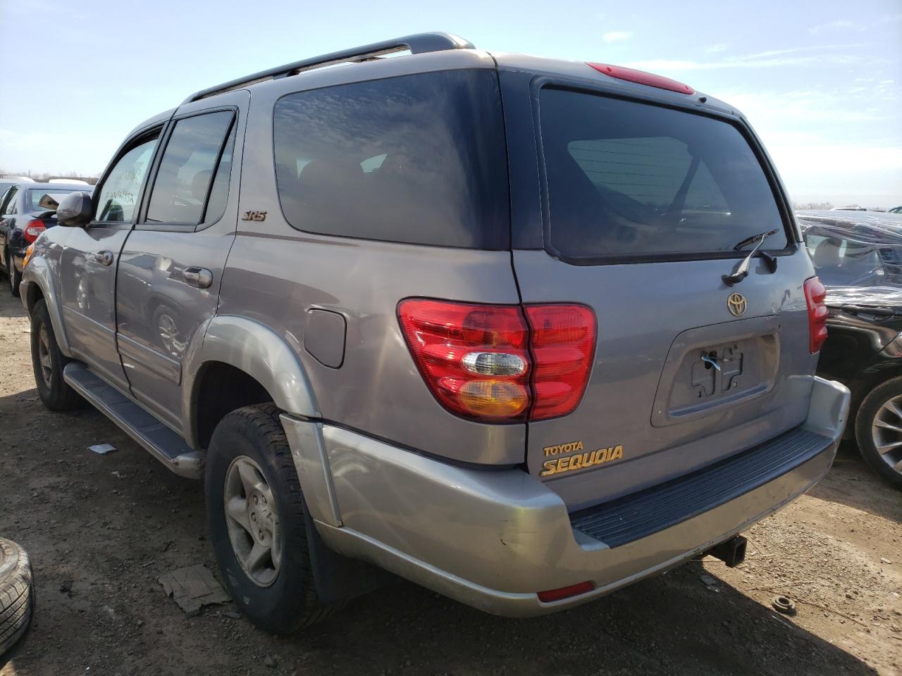 Photo 3 from auction – 2002 TOYOTA SEQUOIA SR with VIN 5TDBT44A32S065872