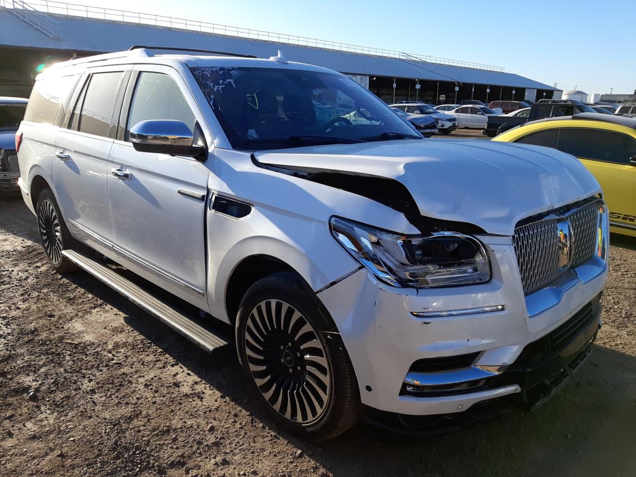 LINCOLN NAVIGATOR 2019 with VIN 5LMJJ3TT0KEL10284 - Photo from auction