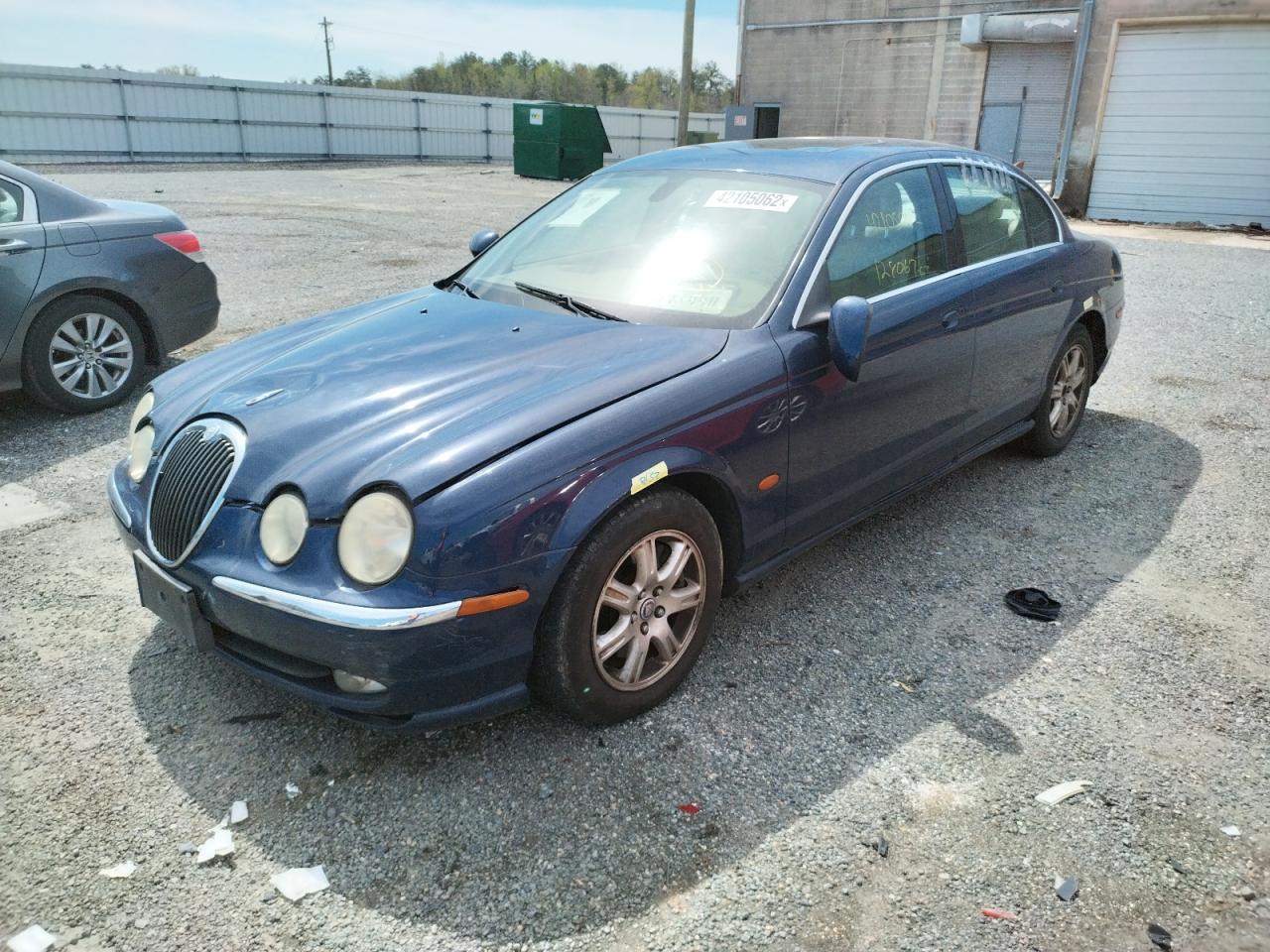 Photo 2 from auction – 2004 JAGUAR S-TYPE with VIN SAJEA01T84FN04750