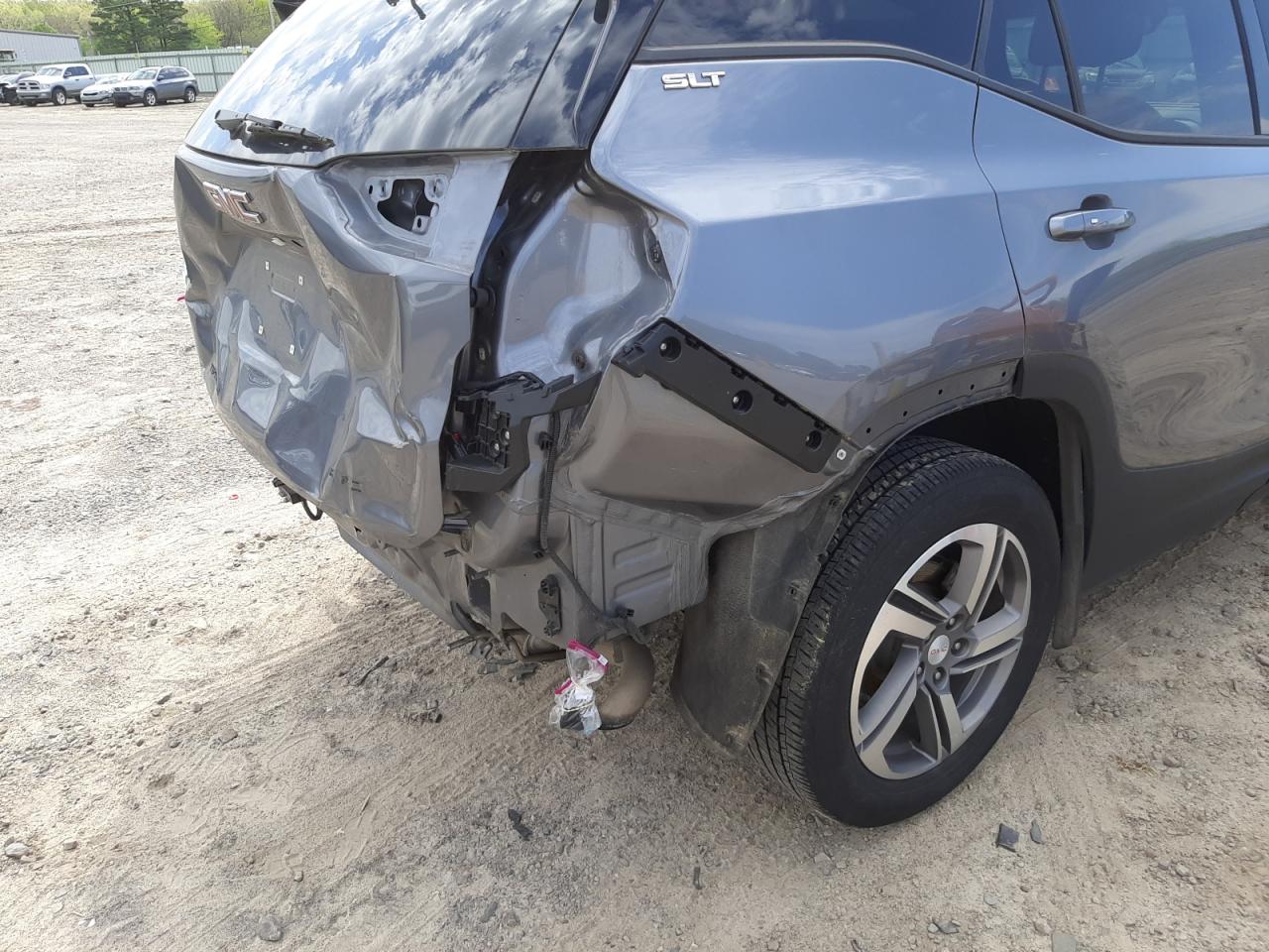 Photo 9 from auction – 2018 GMC TERRAIN SL with VIN 3GKALVEV1JL295342